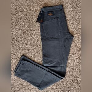 listing-status-banner